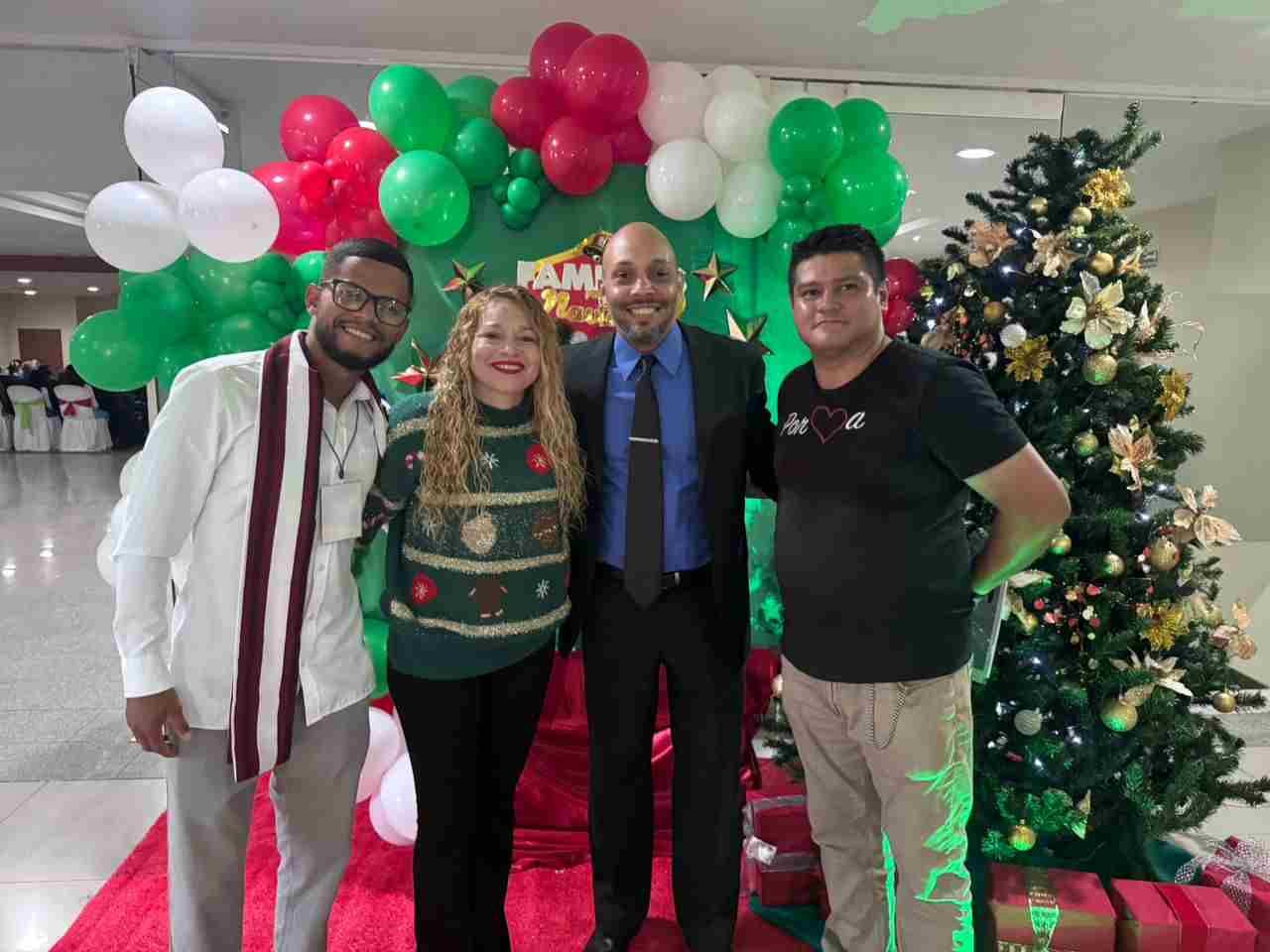 Familias por la Navidad: Un Encuentro de Amor y Unión 