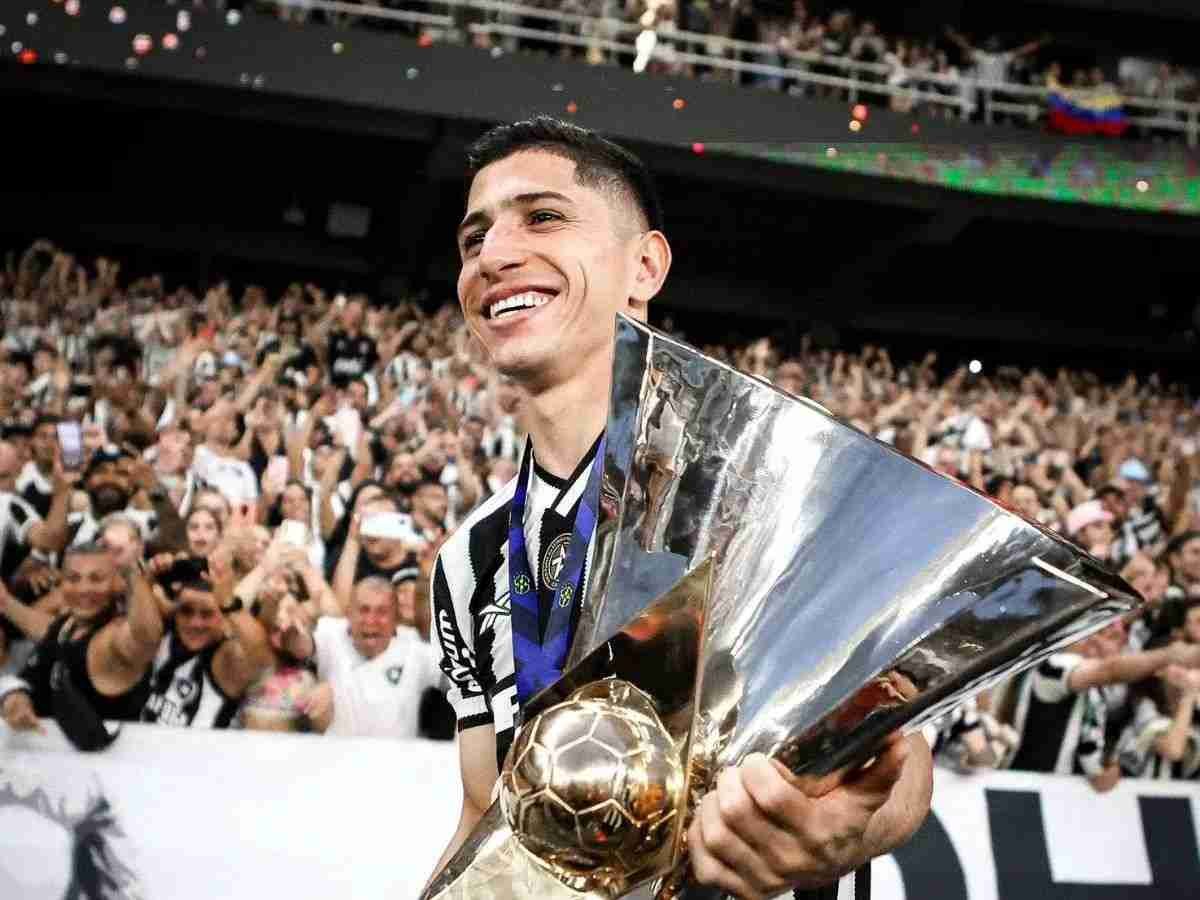 Savarino en la cima de venezolanos del fútbol Brasileño