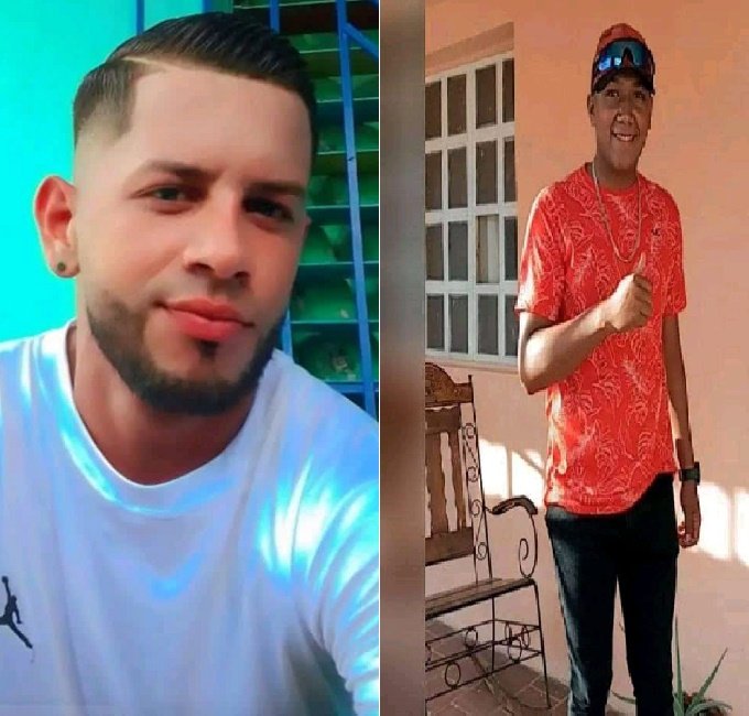 Dos personas mueren al estrellar su moto contra un camión