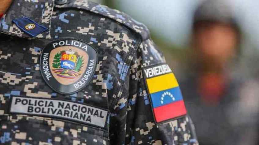 Asesinan a dos funcionarios de la PNB