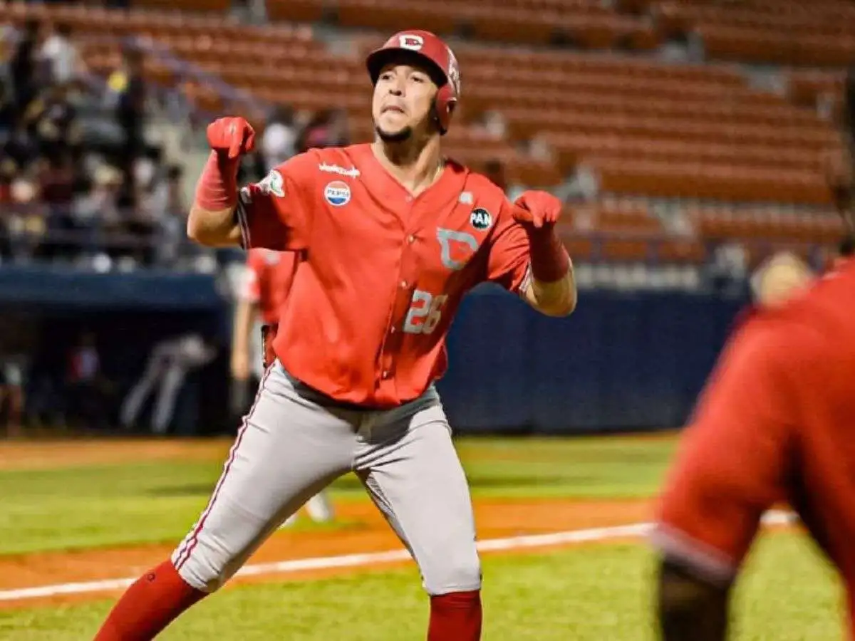 Hernán Pérez dominó a placer al pitcheo insular