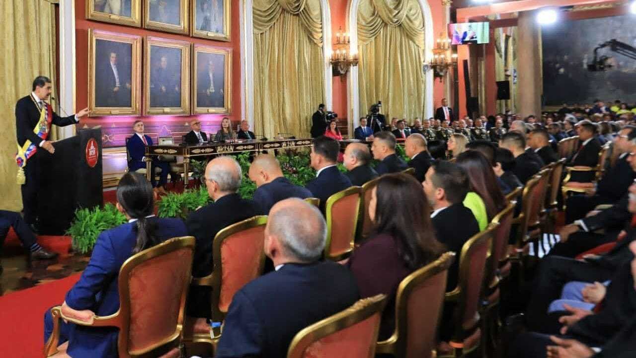 Presidente Maduro firmará decreto para constituir comisión que lidere proyecto para reforma constitucional