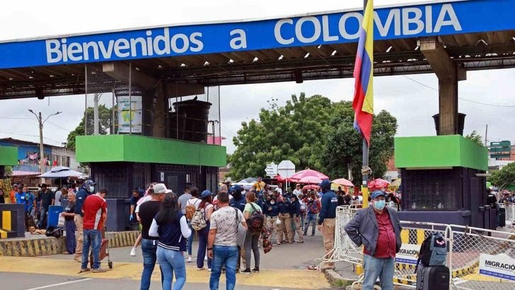Venezuela cierra frontera con Colombia por 72 horas