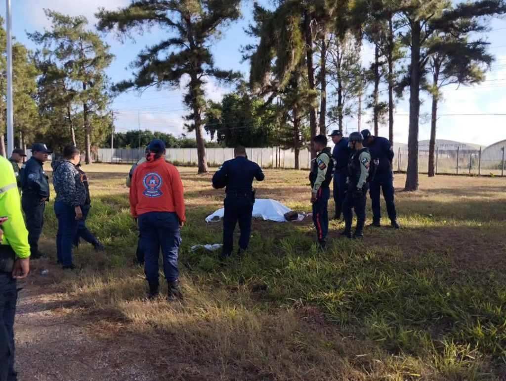 Antisociales sorprenden a abogado para matarlo de dos tiros