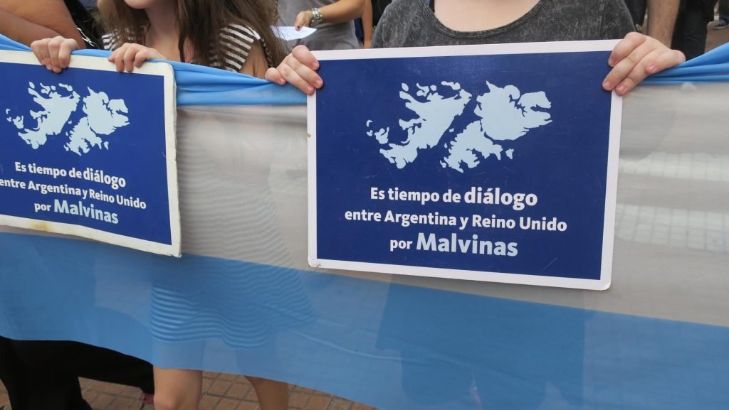 Argentina reitera su reclamo de soberanía sobre las Malvinas y su disposición a negociar