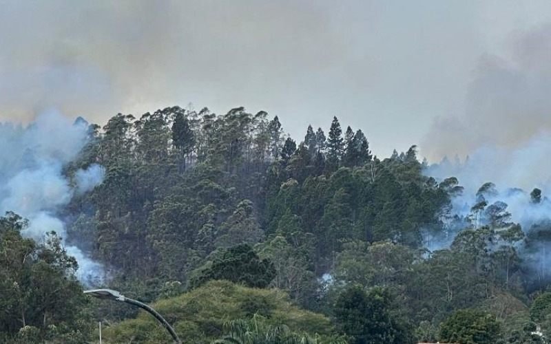 Avioneta impactó contra el cerro El Volcán en El Hatillo