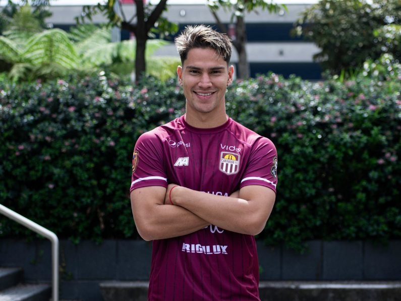 Carabobo FC contará con los goles de Flabián Londoño