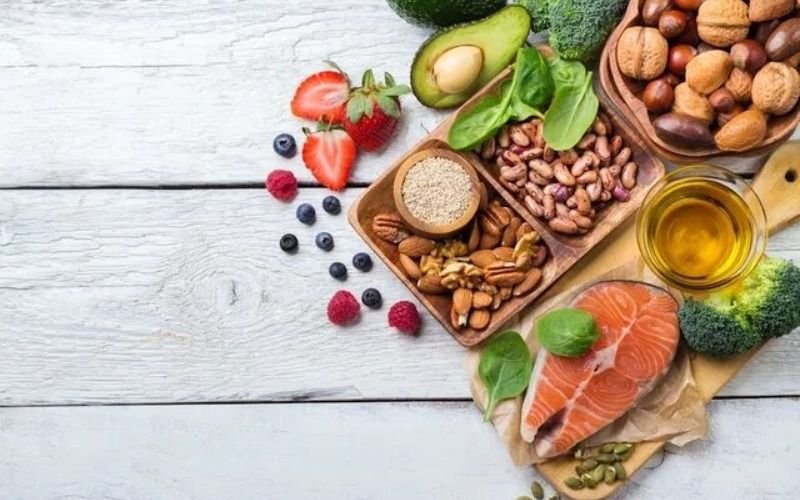 ¿Cuáles son los alimentos que ayudan a controlar los niveles de colesterol?