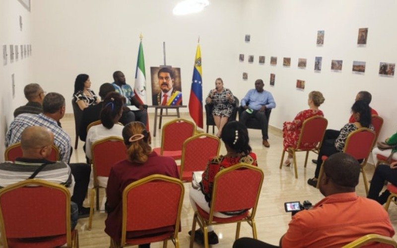 Embajada de Venezuela en Guinea Ecuatorial apoyó investidura presidencial de Nicolás Maduro