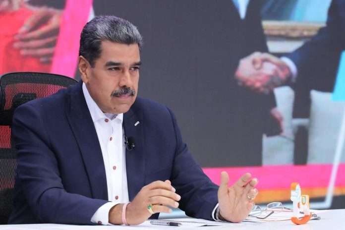 Maduro: Oposición tiene todas las garantías para organizarse y hacer política electoral