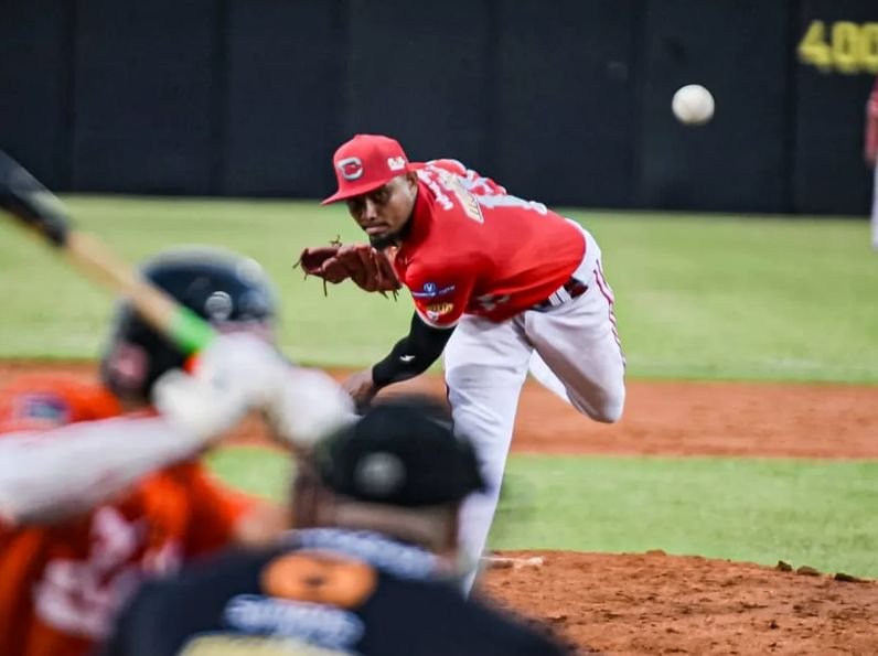 Adrián Almeida estará con Colombia en el clasificatorio mundialista