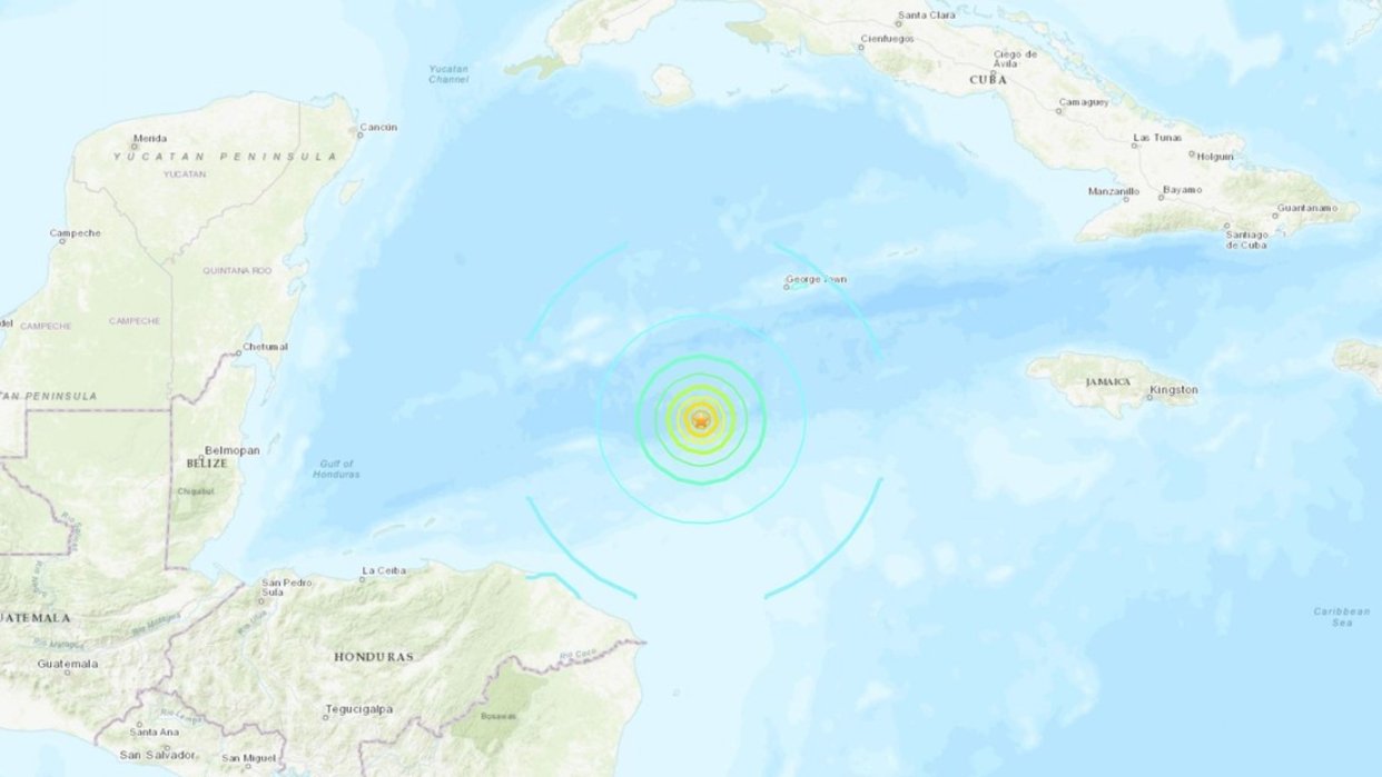 Sismo de magnitud 7,6 en el Caribe activa un aviso de tsunami
