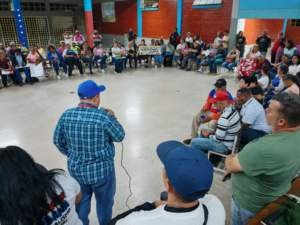 Asamblea Viviendo Venezolano debate sobre organización y gobernanza comunal
