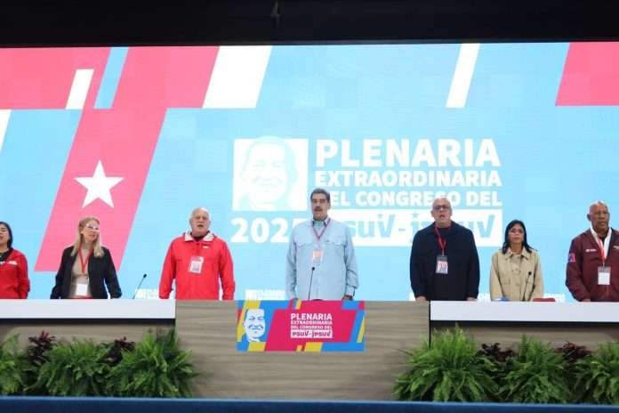 Maduro: El PSUV es la fuerza decisiva de este tiempo histórico 