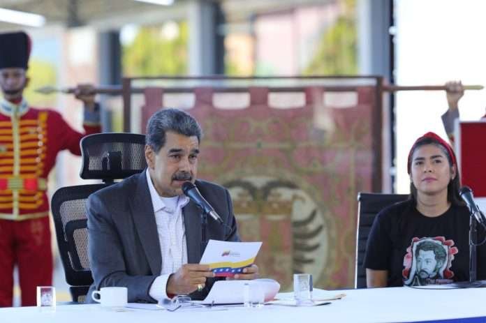 Maduro saludó diálogo sobre la paz y nuevas relaciones entre Putin y Trump