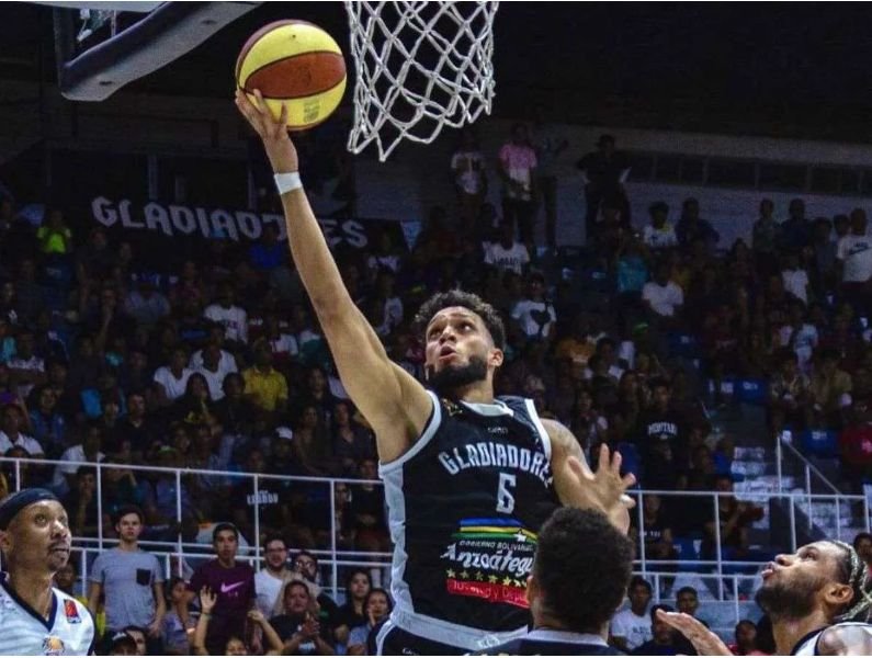 Raymond Rada defenderá la armadura de Gladiadores