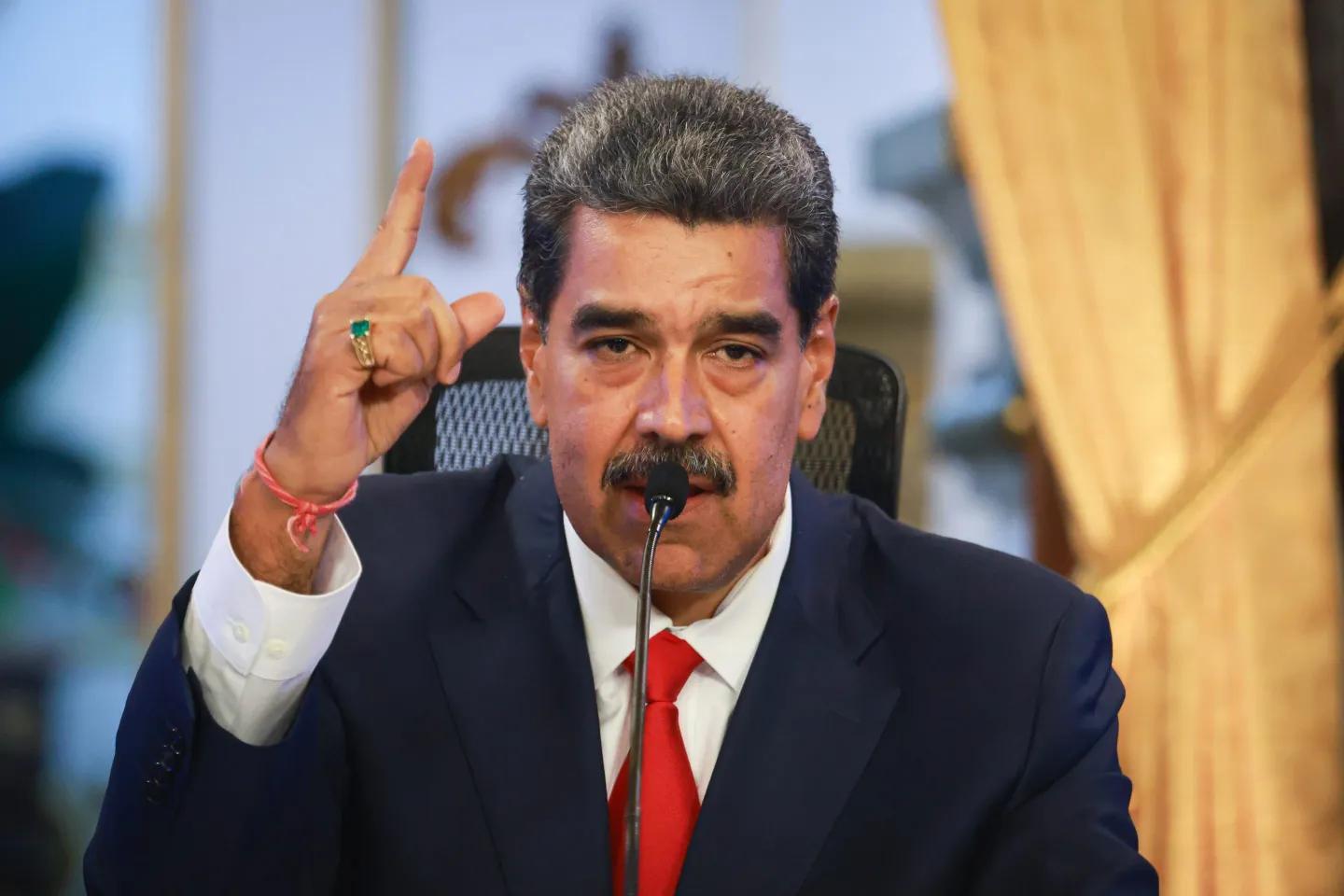 Presidente Maduro confirma suspensión de vuelos de repatriación