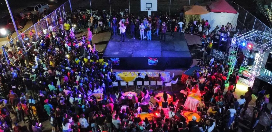 Podemos celebra carnavales en Angostura del Orinoco