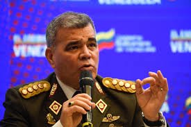 Ministro Padrino rechaza deportación de migrantes venezolanos