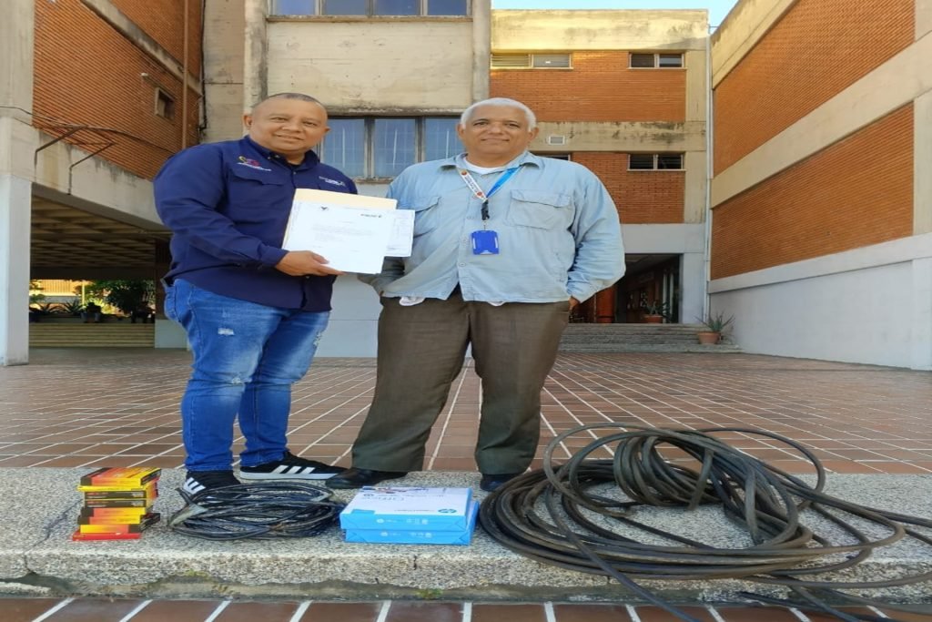 Empresa Briqcar dona cableado y cintas eléctricas a la Unexpo