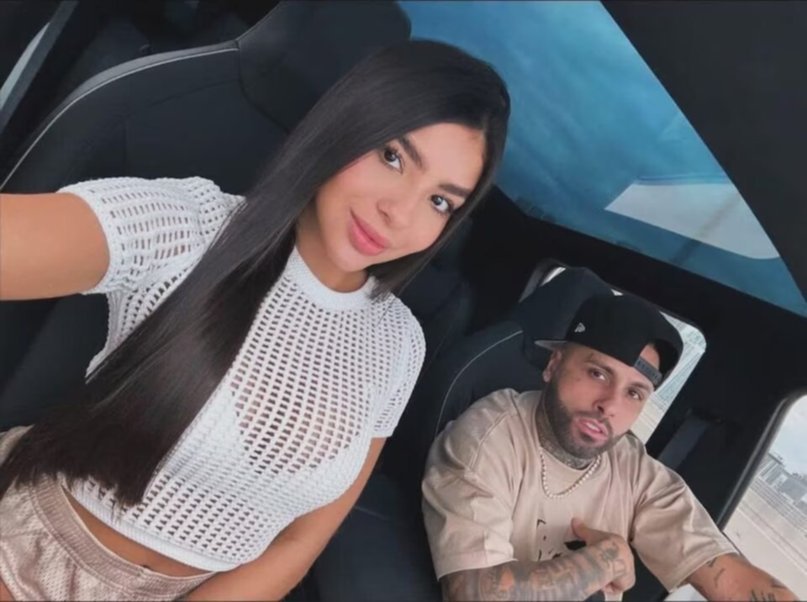 Nicky Jam se llena de halagos para su suegra: “Ella es muy linda”