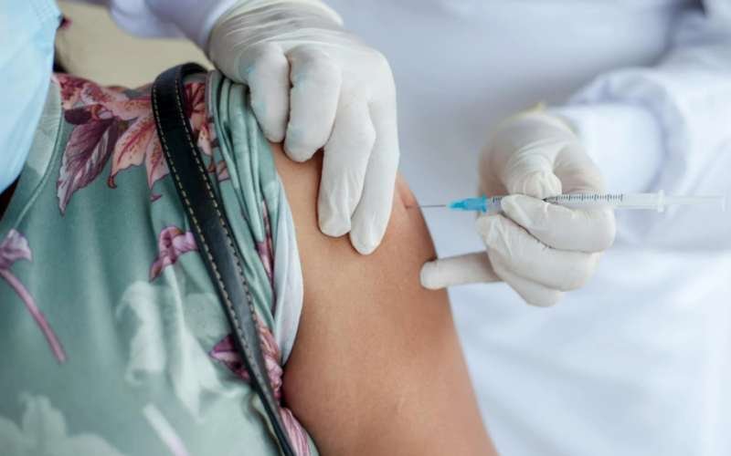 Epidemióloga llama a la vacunación en México ante brotes de tosferina y sarampión