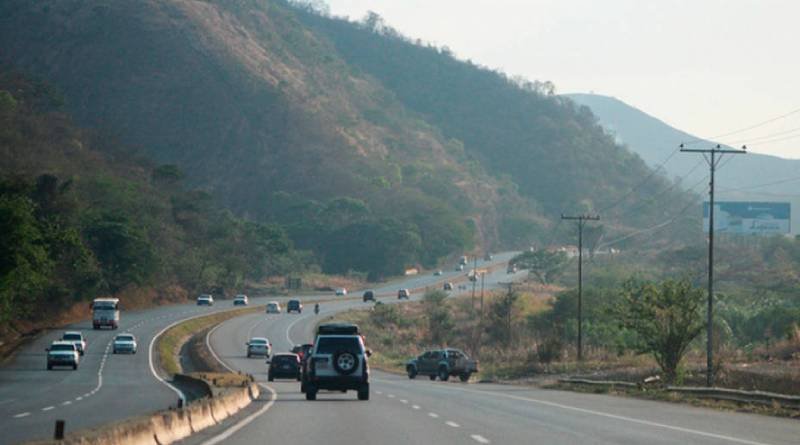 Restringida vía de la Bajada de Tazón y Túnel El Valle por trabajos de rehabilitación