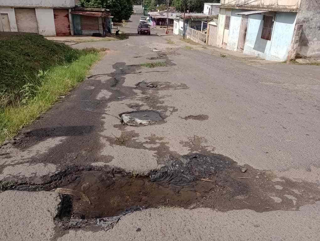 San Rafael se hunde: residentes claman por reparaciones urgentes ante el abandono de la comunidad