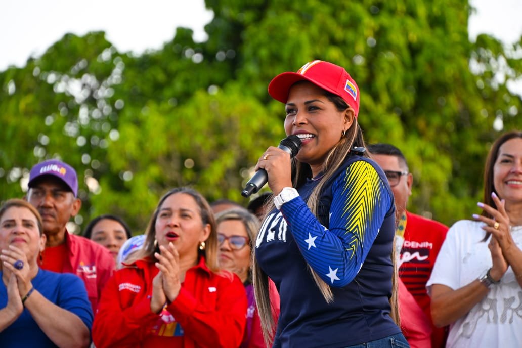 Candidata Yulisbeth García participó en asambleas populares en Caroní