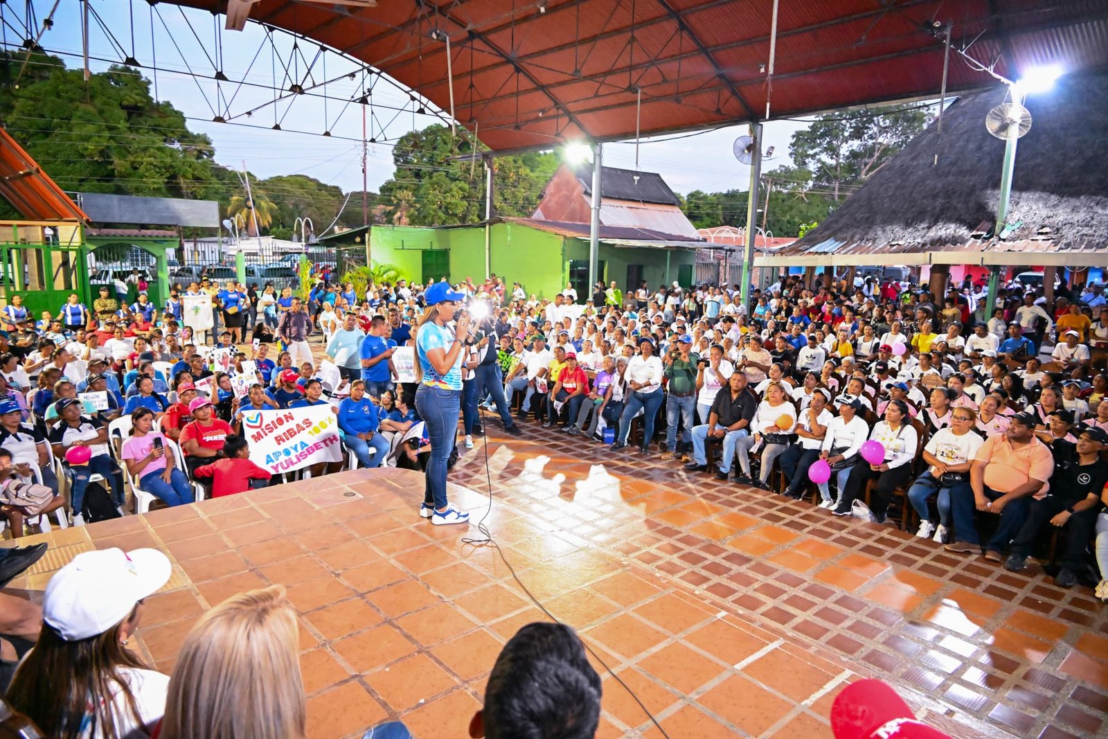 Pueblo de Caicara del Orinoco recibió a la candidata Yulisbeth García