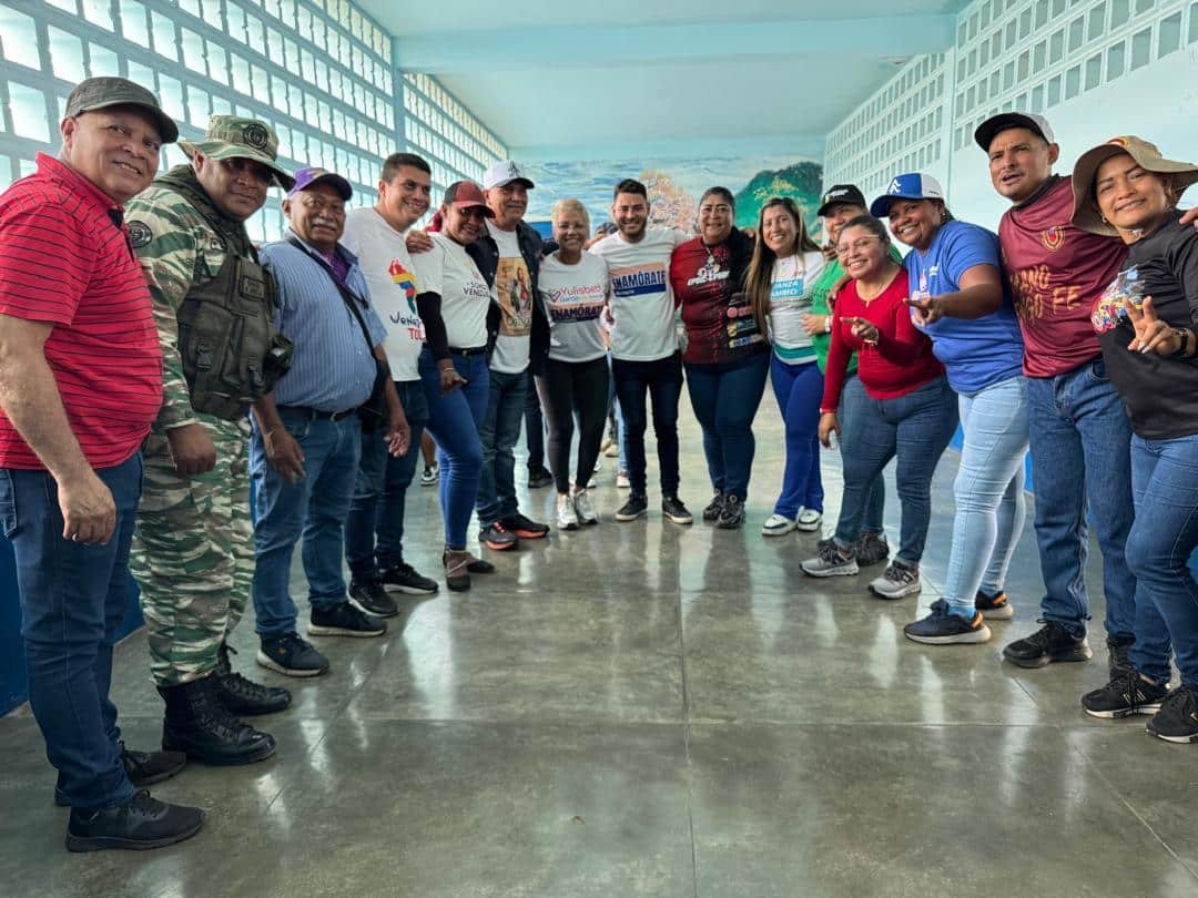 Partido Enamórate Venezuela Bolívar se desplegó en los once municipios durante la Segunda Consulta Popular Nacional