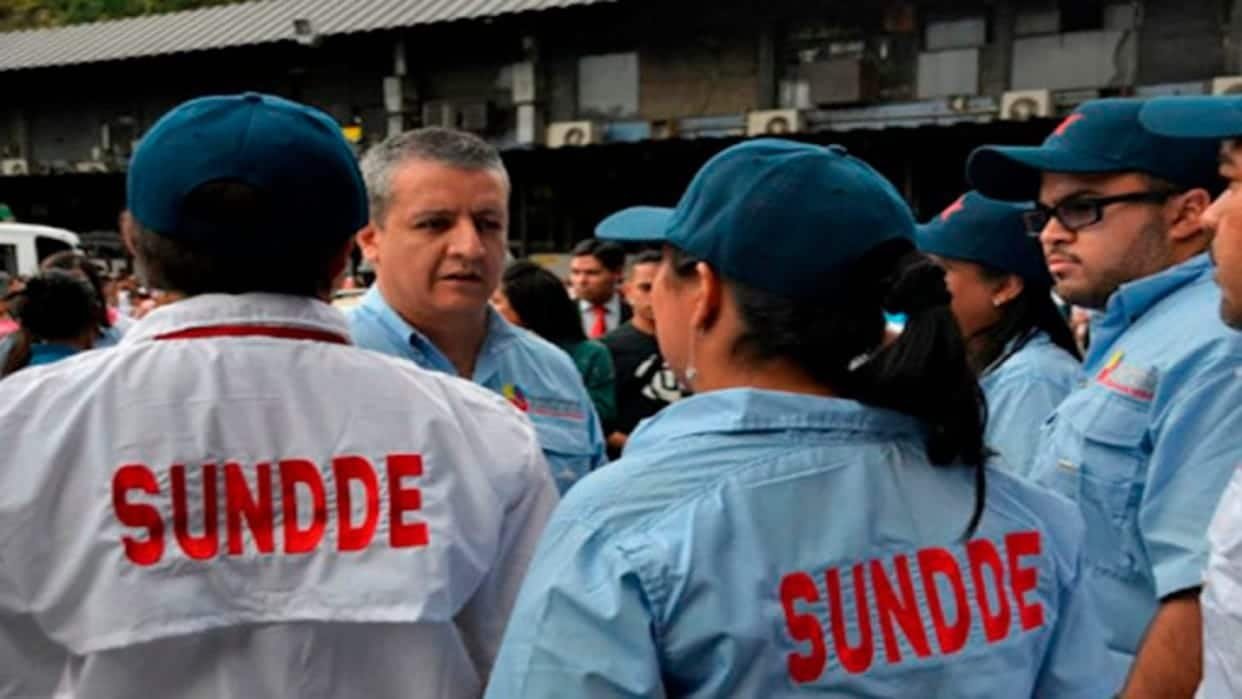 Sundde supervisa aplicación del dólar oficial
