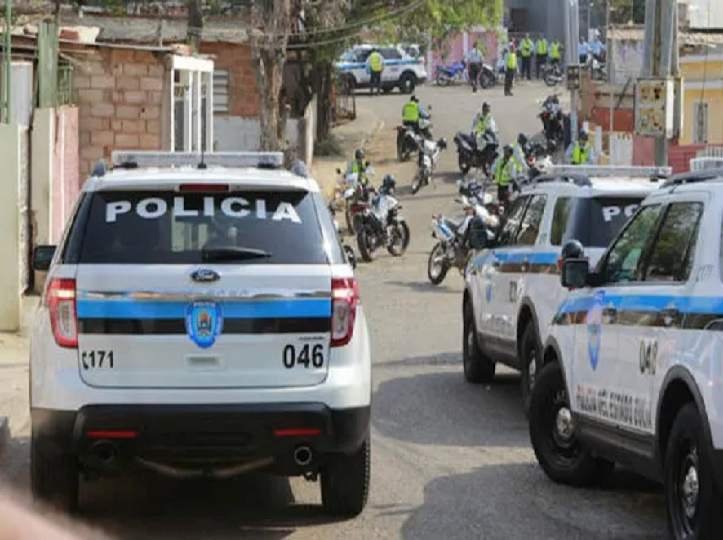 Aprehendido: Padrastro abusaba de su hijastra y la madre lo consentía
