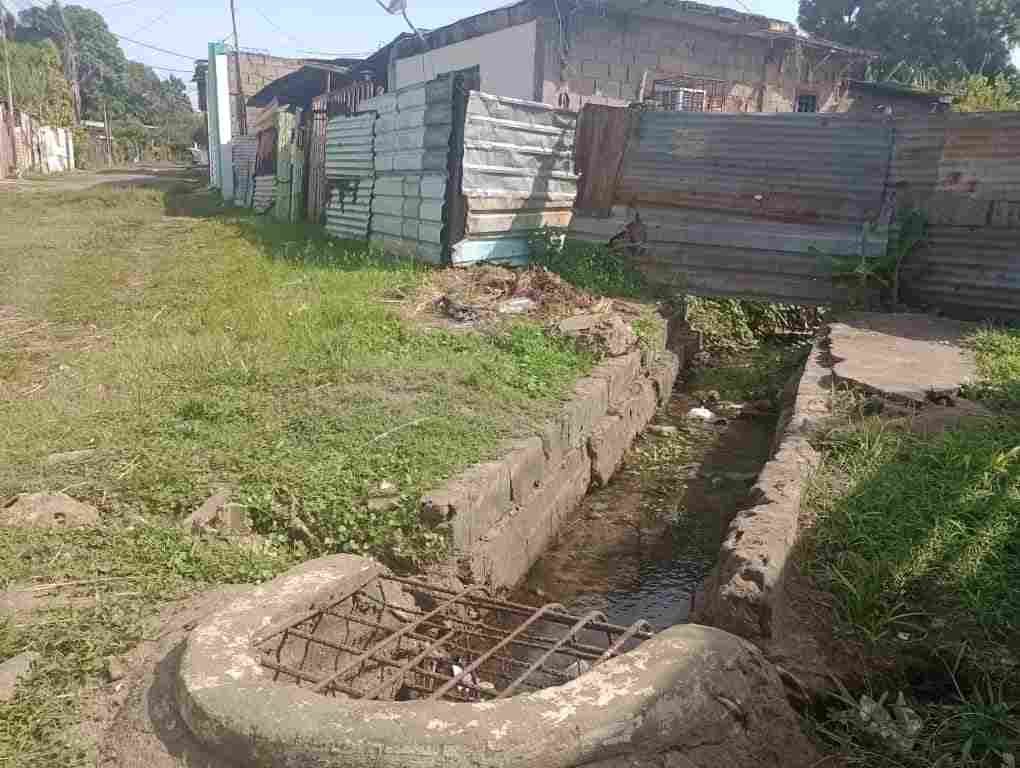 Calle La Unión: 96 familias se hallan en un callejón sin salida y sin esperanzas