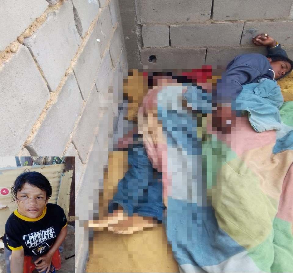 Mujer en condiciones especiales es asesinada: presunto autor se fotografía junto al cadáver