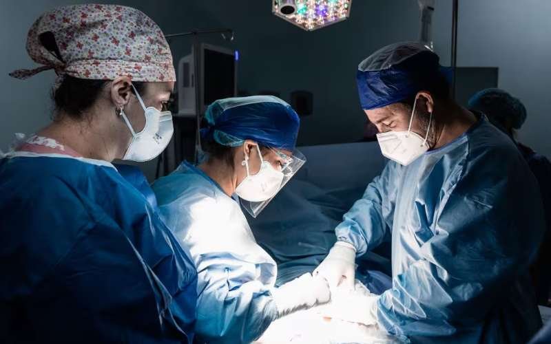 Catorce países miembros de la OPS carecen de suficiente personal médico