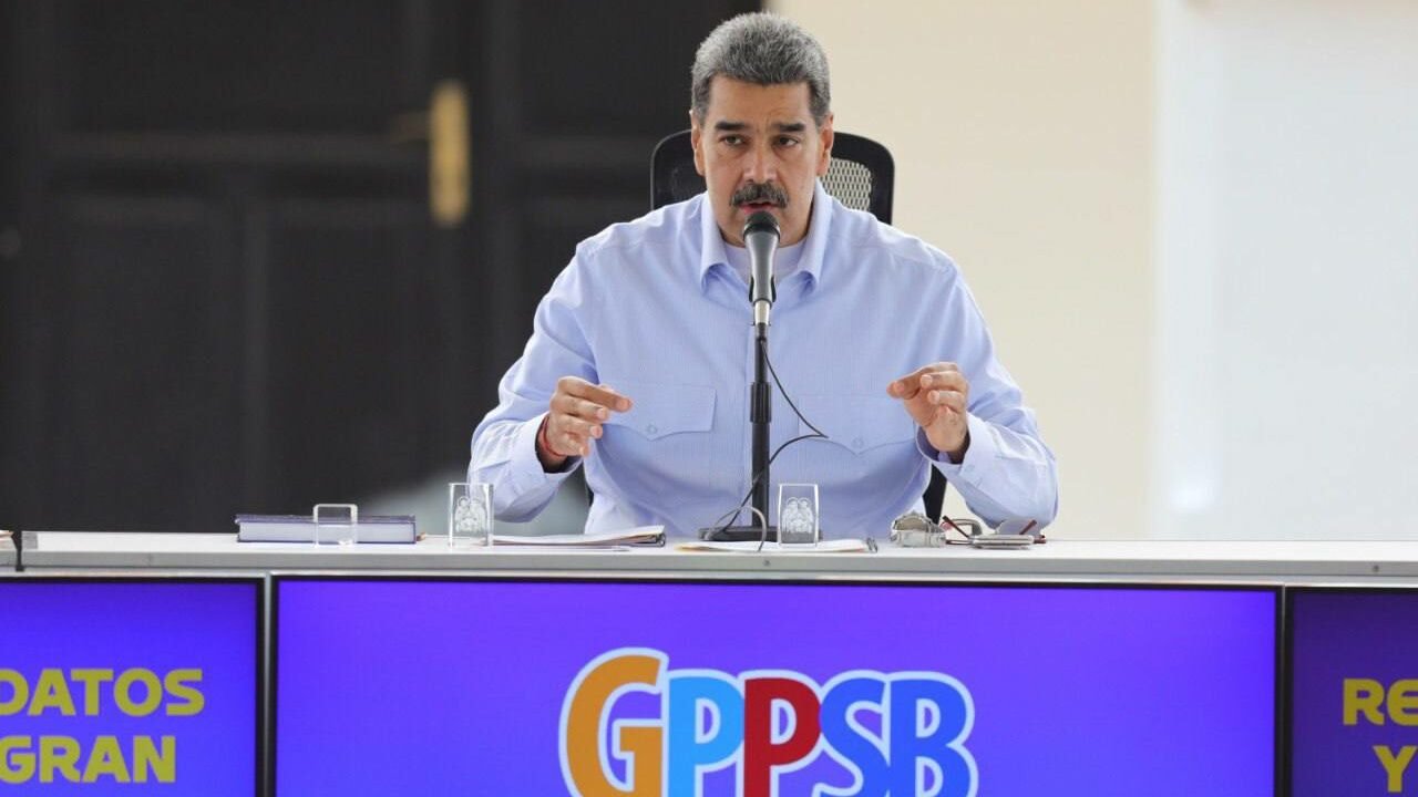 Presidente Maduro  acusa a Súmate de supuesto fraude en Ecuador