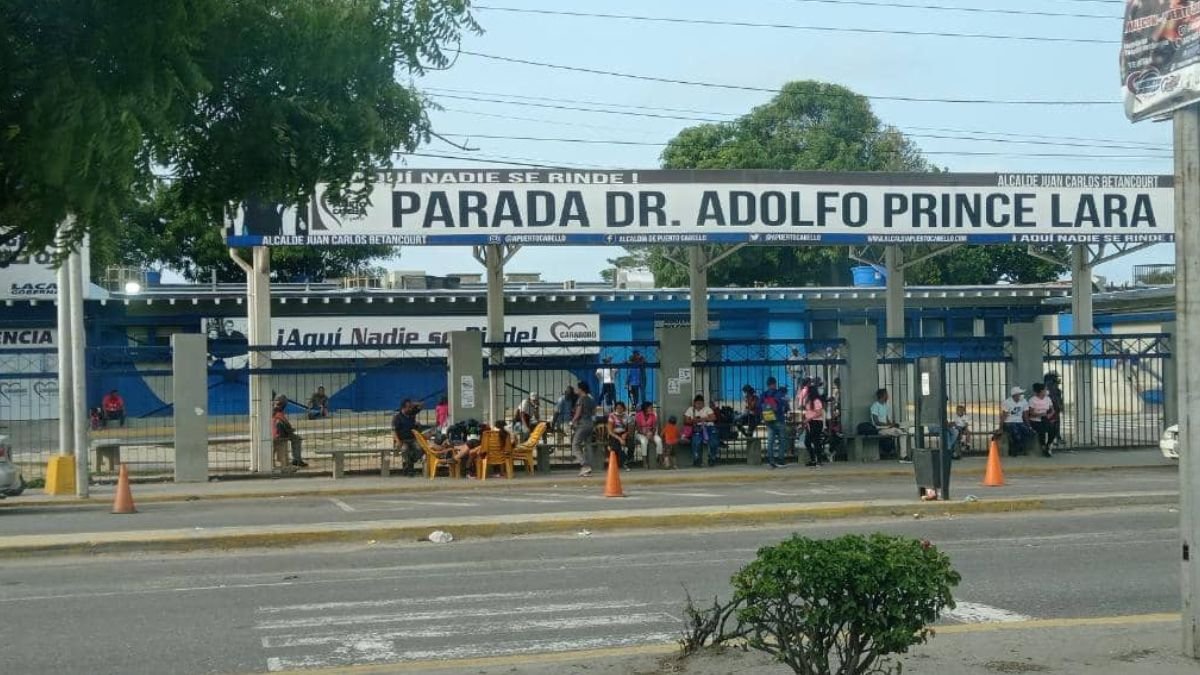 Detenida adolescente quese hacía pasar por enfermera