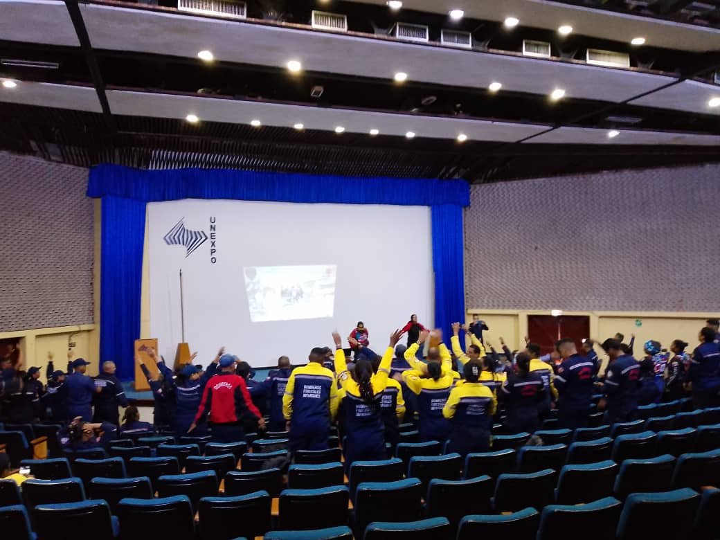 237 bomberos aspiran a obtenersu grado de ascenso 2025
