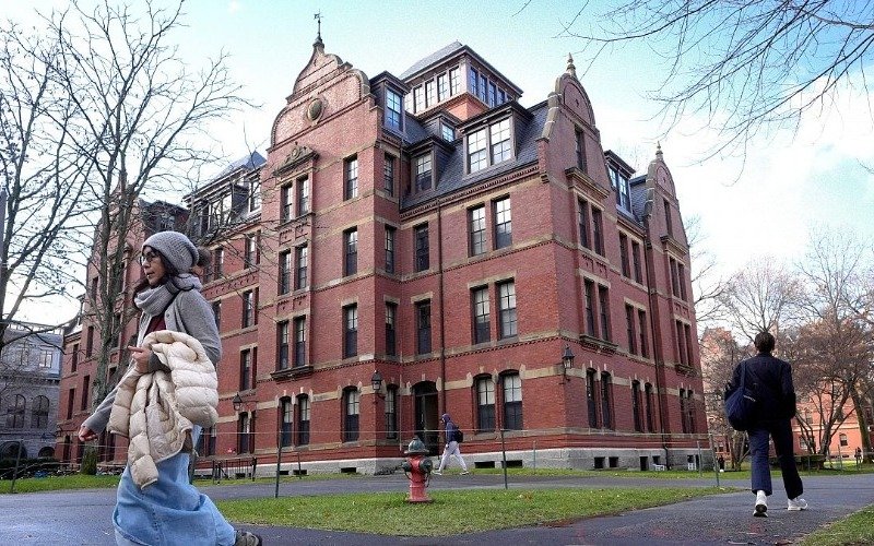 Gobierno de Trump retira otros 450 millones de dólares de financiación a Harvard