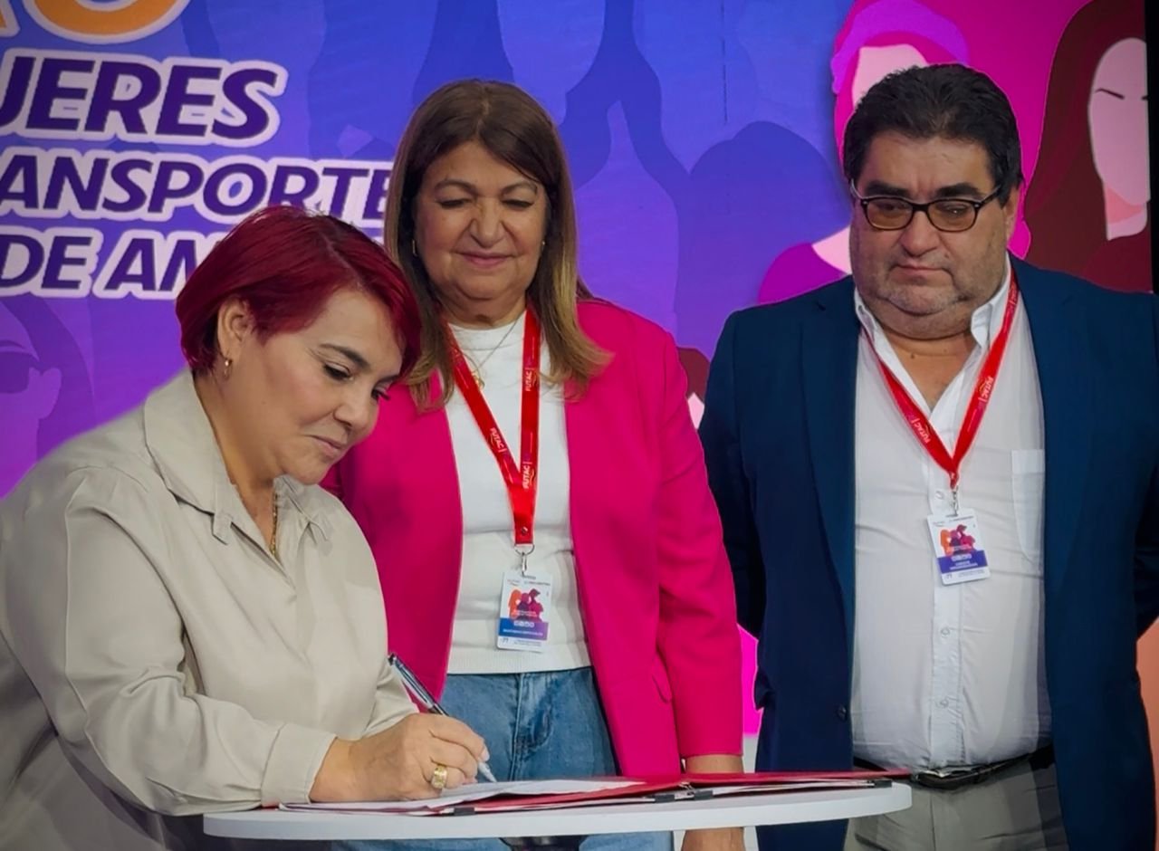 Venezuela Suscribe Acuerdo con la FUTAC»Turismo Con Clase para la Clase Trabajadora»