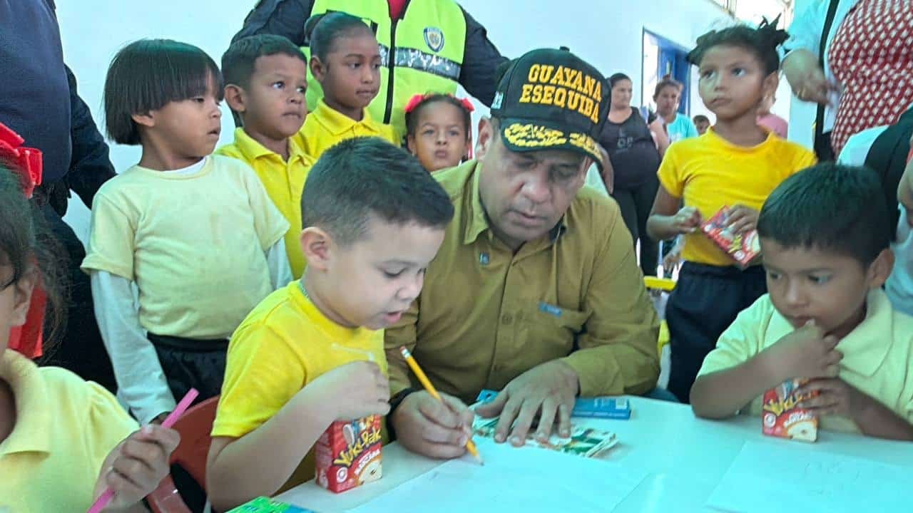 Gobernador Neil Villamizar inspeccionó trabajados de rehabilitación del hospital Dr. José Gregorio Hernández