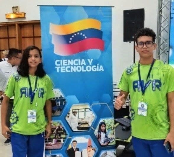 Axel y Joseilyz, los Hermanos Genios de Guasipati que Conquistaron la Robótica