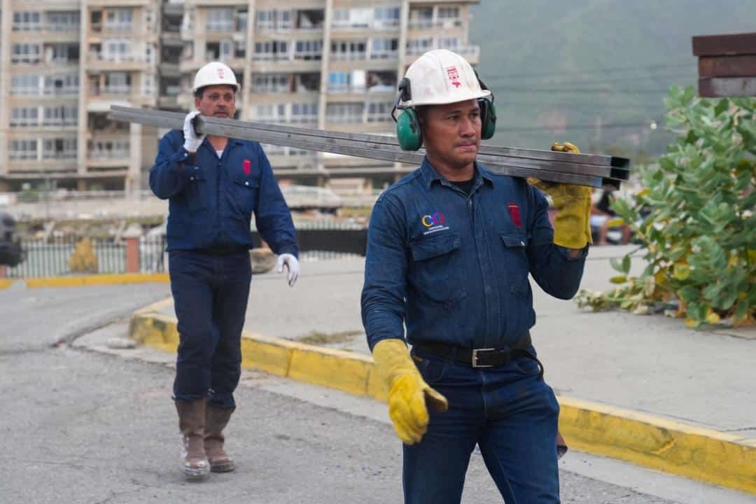 CVG y Sidor rehabilitan el Puente Caraballeda en La Guaira