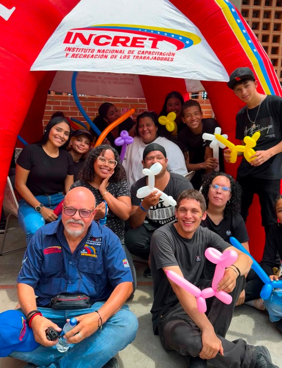 Gobierno Nacional despliega jornada especial para los niños del Campamento Transitorio República de Panamá en La Guaira