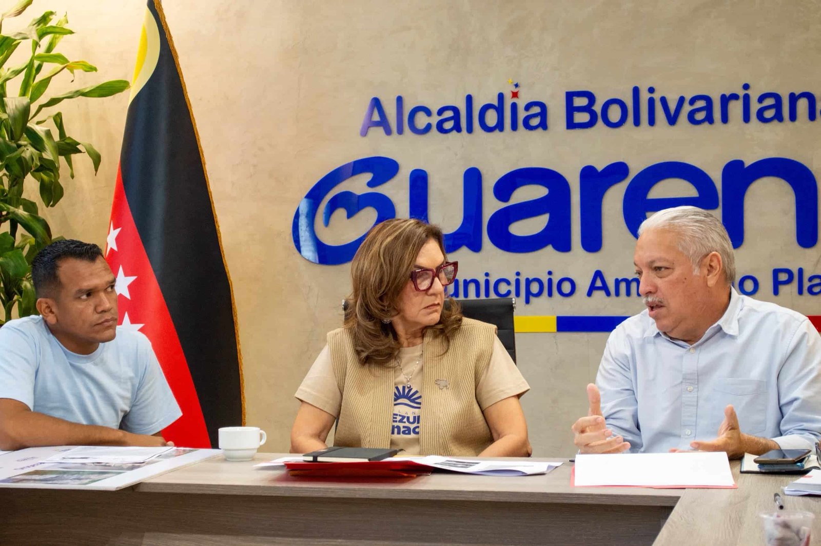 Evalúan reconstrucción de estructuras afectadas por sismos en Guarenas
