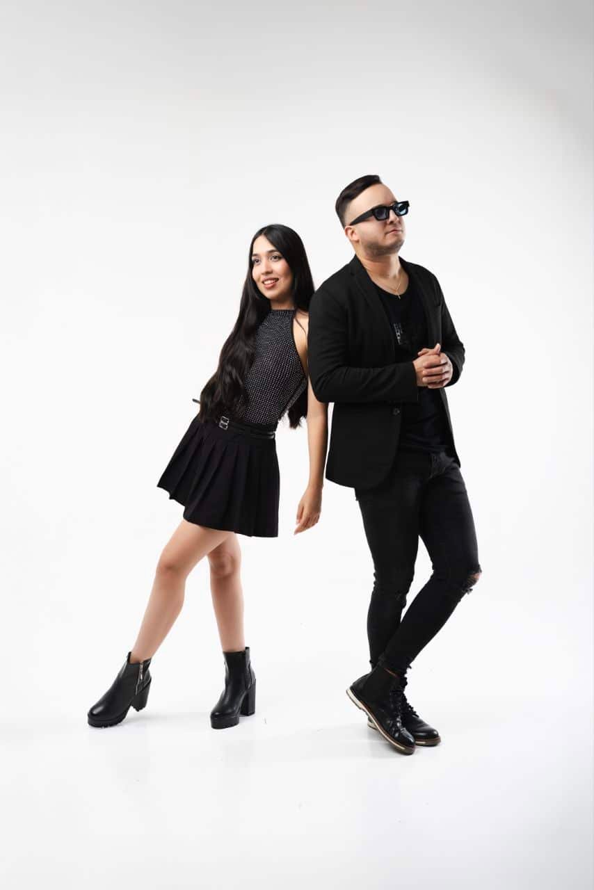 Benny & OrianaBuscan conquistar con “Nuestros años” a Venezuela