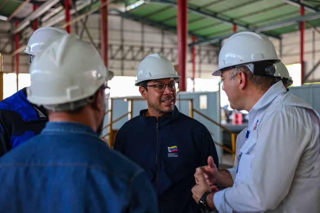 Ministro Héctor Silva inspeccionó operatividad de la planta Guacara del Complejo Siderúrgico Nacional